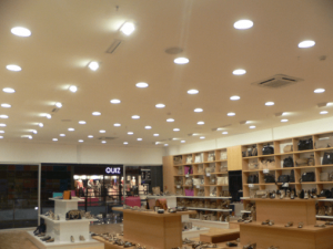 Khóa học thiết kế chiếu sáng 46 den pha led am tran min
